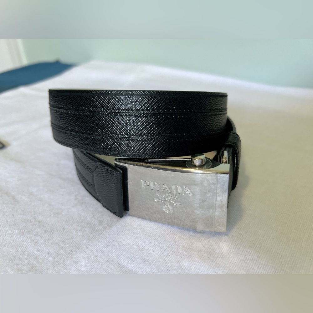 Authentic PRADA Saffiano belt - Size: 90